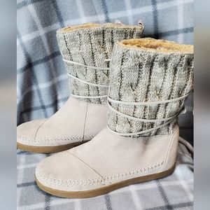 TOMS Sweater Boots Size 8W